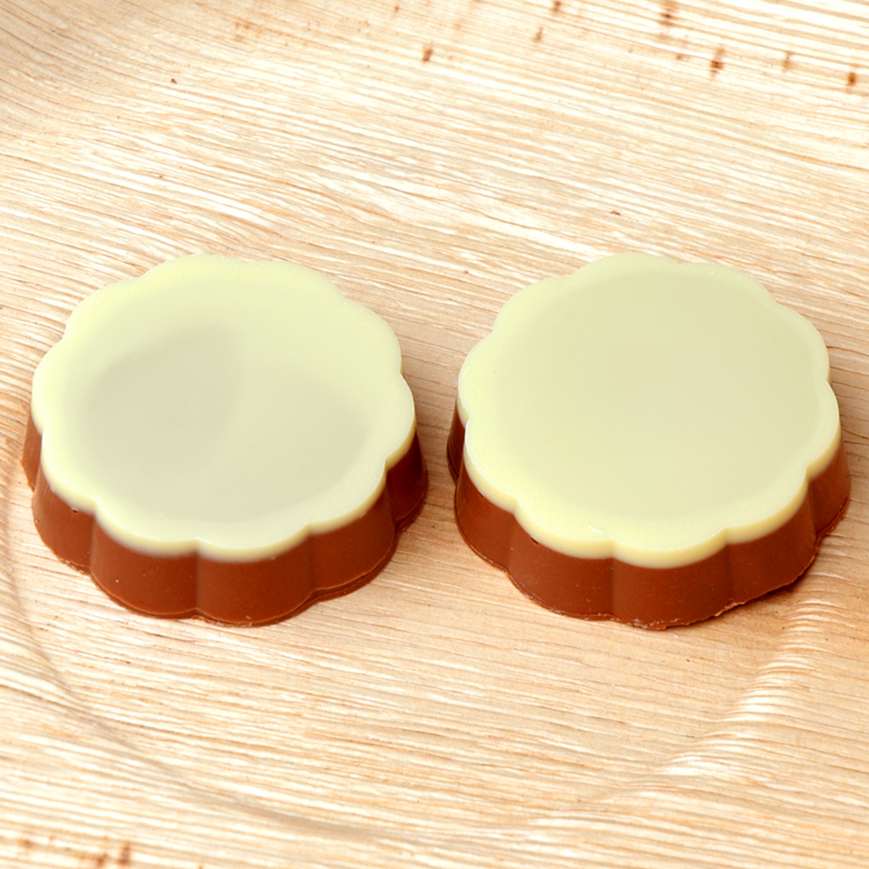 Roseta Deluxe de Bombón Belga con Logotipo - Castle Combe - Borja