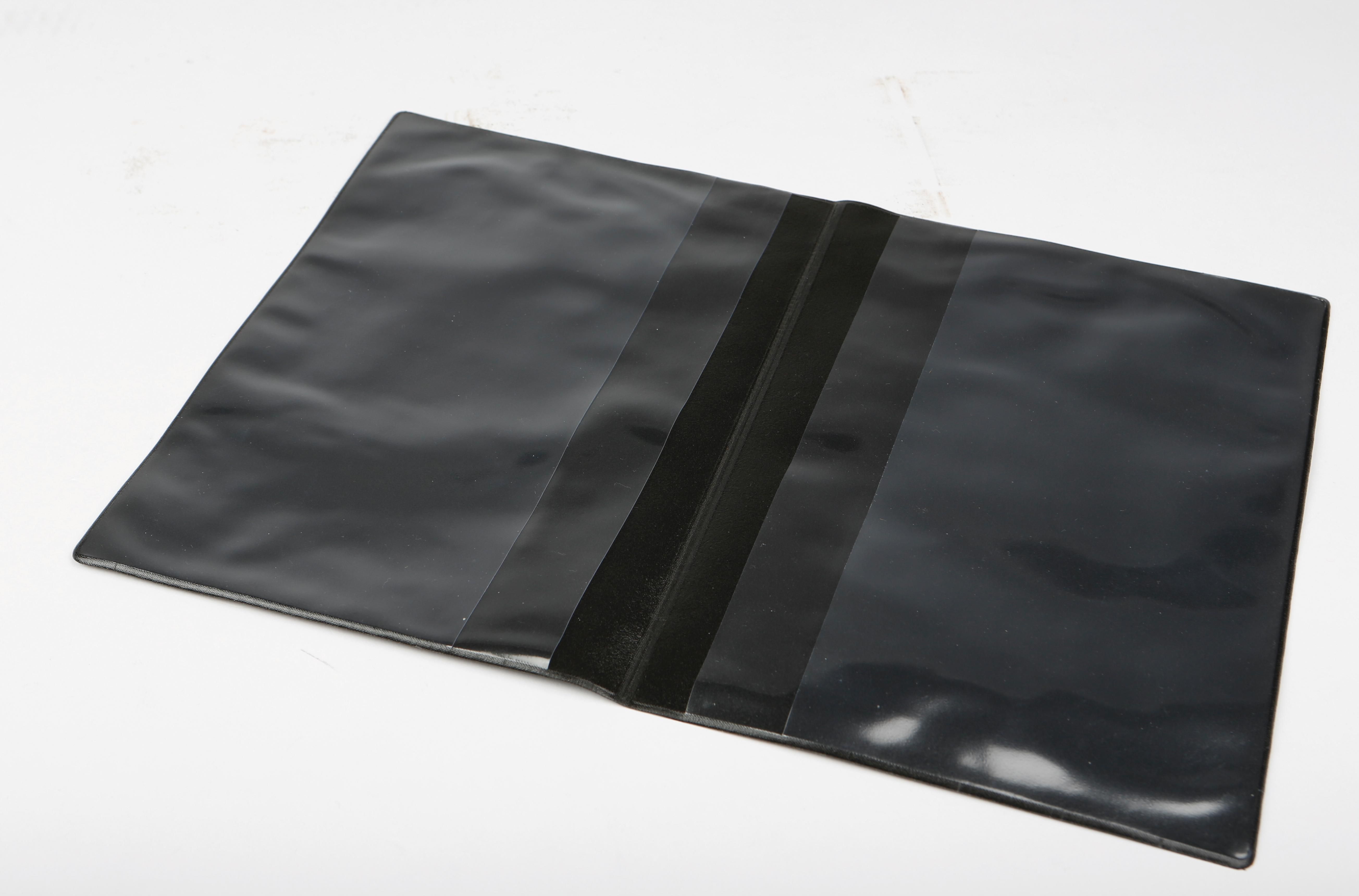 Carpeta Automotriz de PVC Onyx - Castellnou de Bages