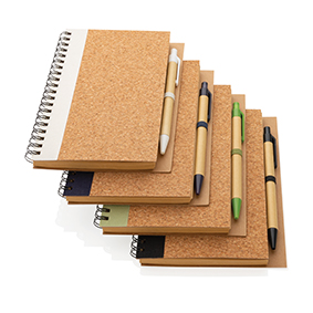 Cuaderno de Corcho en Espiral con Bolígrafo - Camuñas