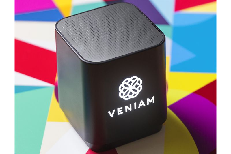 Altavoz LED Bluetooth con impresión láser - Aldeanueva de San Bartolomé