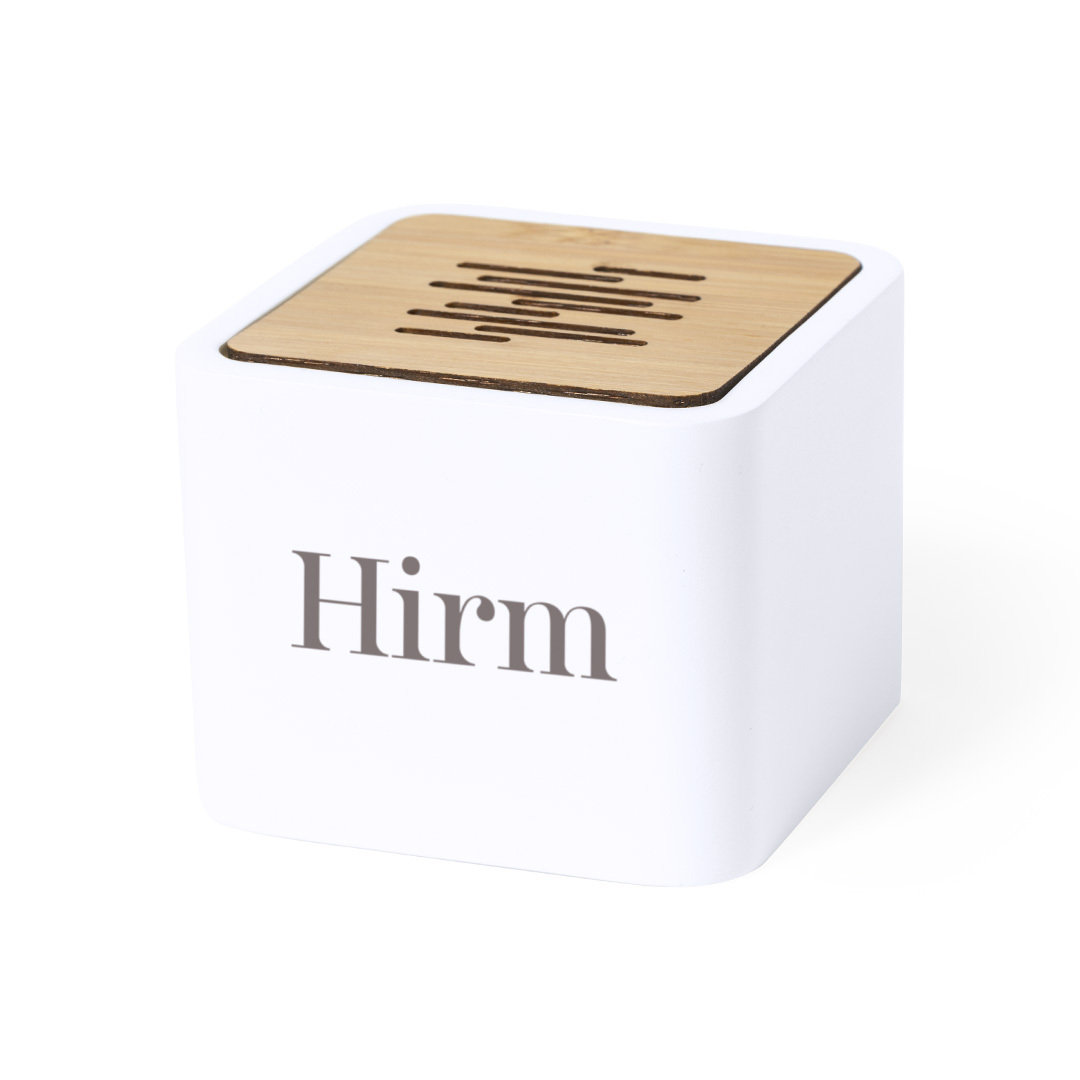 Un altavoz Bluetooth hecho de material de bambú compostable - Lower Slaughter - Cinco Olivas